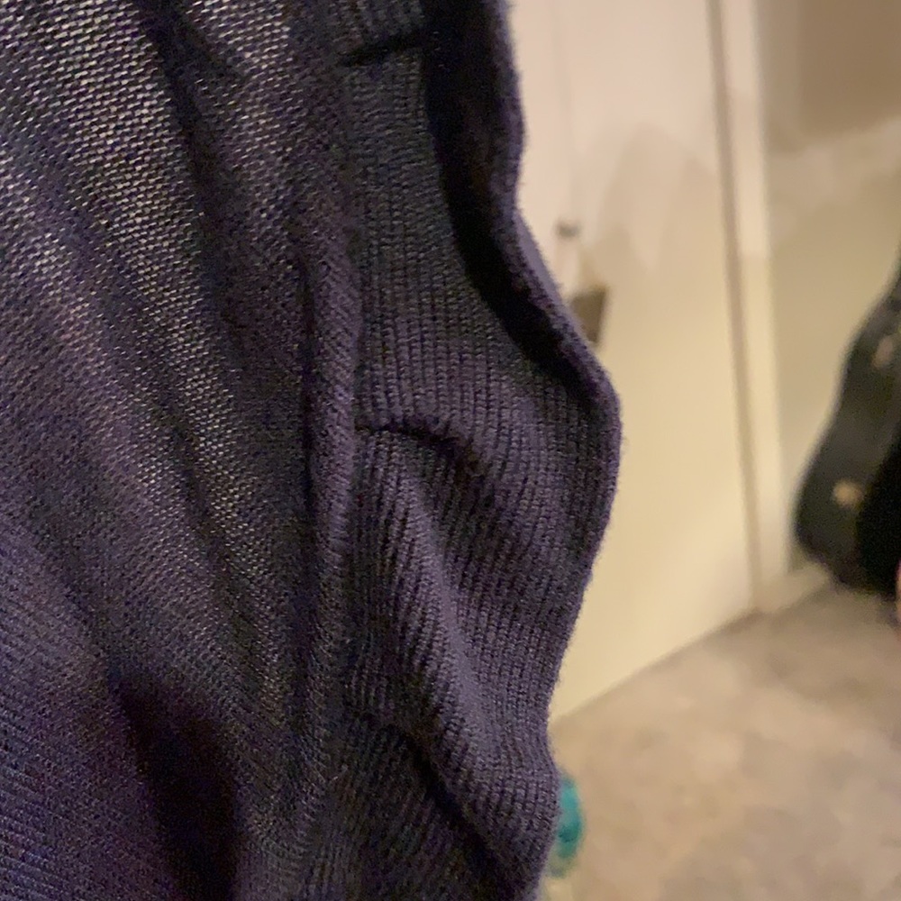 Sweater - Picture 3 of 4
